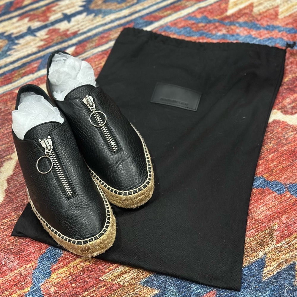 Alexander Wang: Devon Espadrille - Pebbled Leather - Picture 2 of 11